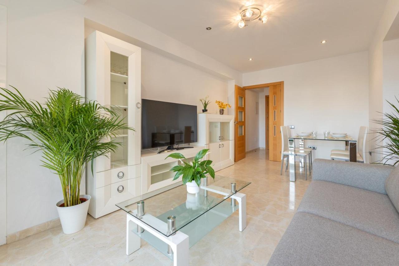 Charming 3 Bedroom Apartment At Triana Center By Oui Sevilla Exterior foto