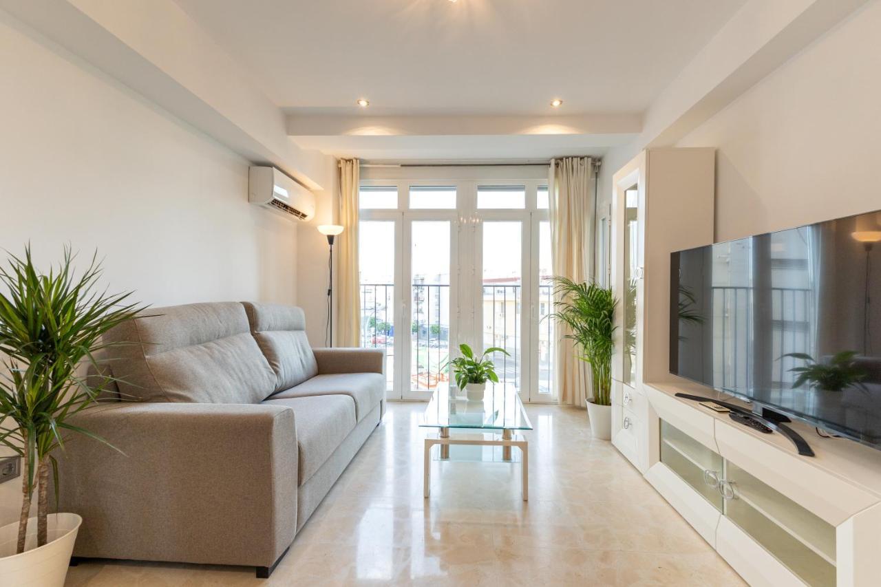 Charming 3 Bedroom Apartment At Triana Center By Oui Sevilla Exterior foto