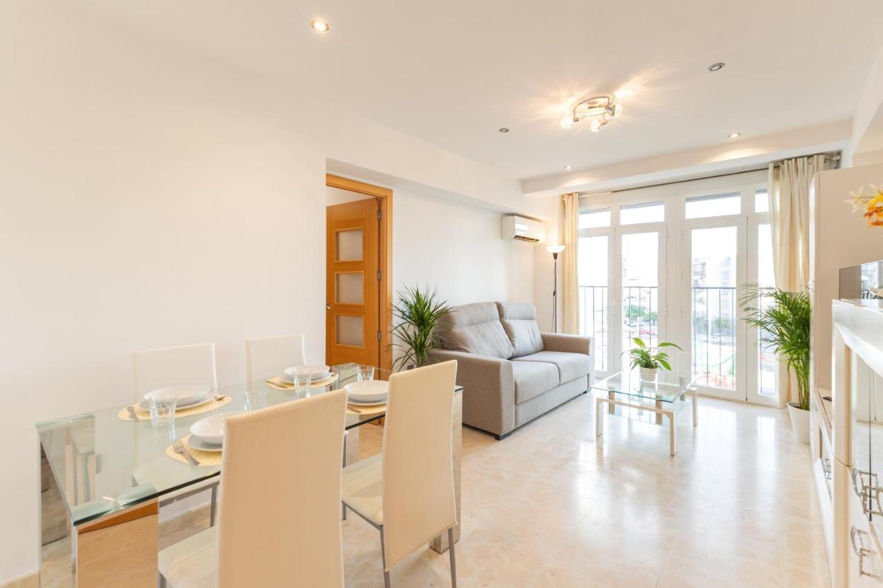 Charming 3 Bedroom Apartment At Triana Center By Oui Sevilla Exterior foto
