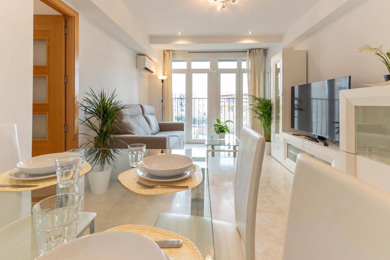 Charming 3 Bedroom Apartment At Triana Center By Oui Sevilla Exterior foto
