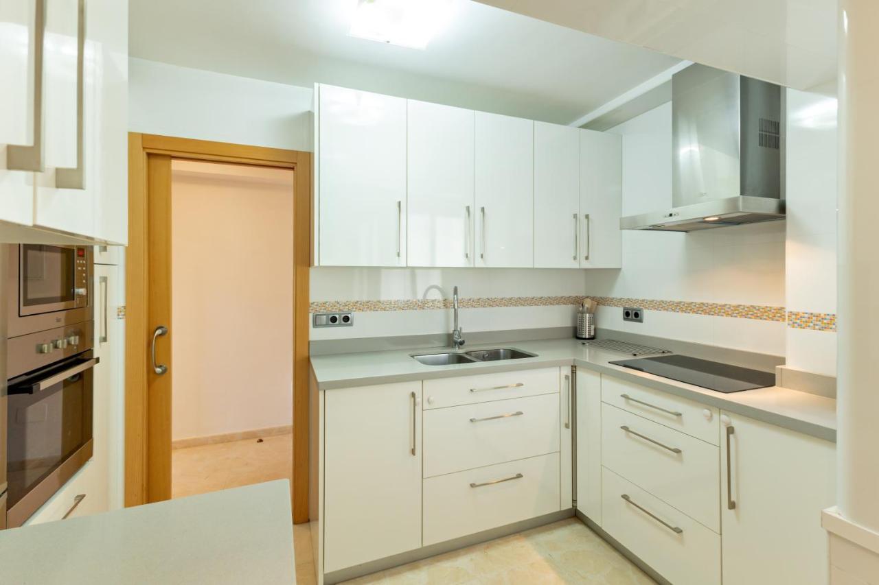 Charming 3 Bedroom Apartment At Triana Center By Oui Sevilla Exterior foto