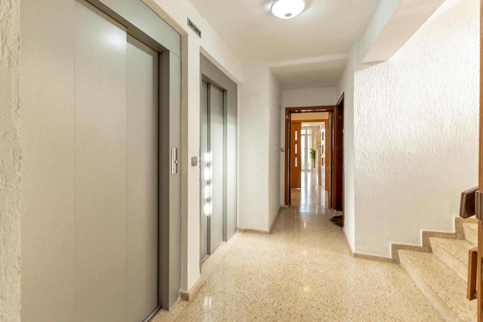 Charming 3 Bedroom Apartment At Triana Center By Oui Sevilla Exterior foto